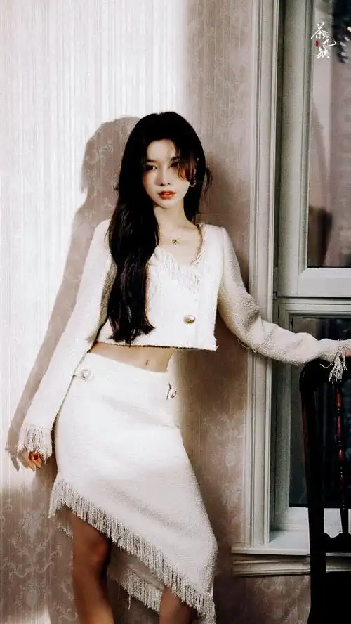 戴燕妮冬日暖阳胶片写真