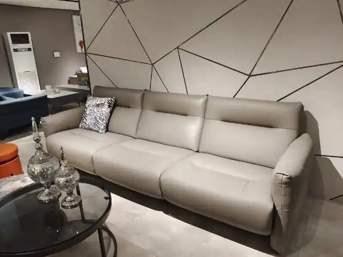 简约直排皮沙发敲定