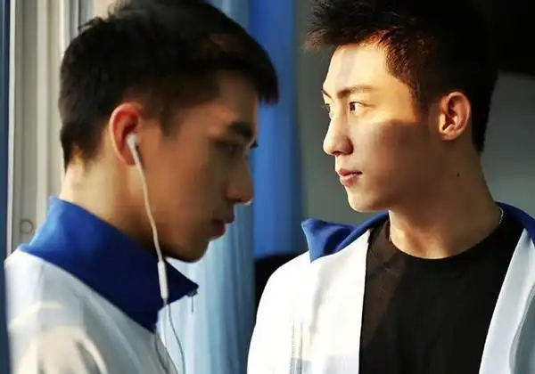 许魏洲黄景瑜怎么回事(电视剧上瘾经典片段盘点)