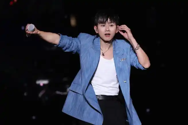 张杰未live巡回演唱会#@张杰未·live-「曜·北斗」巡回演唱会西罢揪