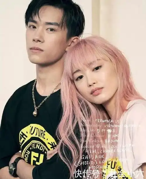 易烊千玺和二次元女友恋爱,荷尔蒙爆棚的男友