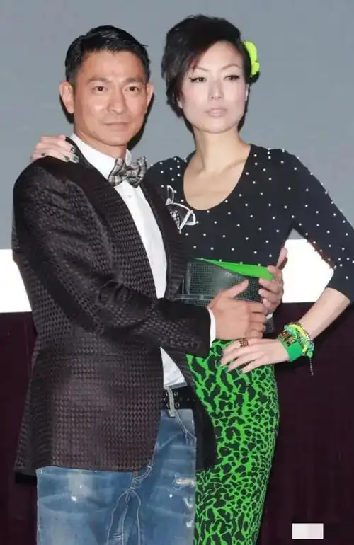 刘德华问郑秀文吻戏要真亲还是借位郑秀文我赚了当然真亲