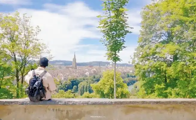 肖战被溅一身可乐的反应#xz#肖战#    瑞士油画9815