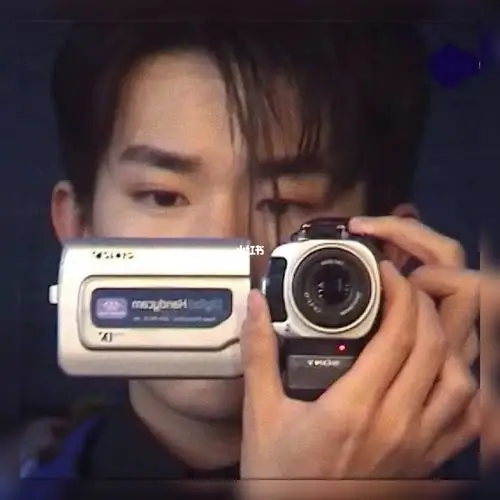 那天我们彼此错过后来少年亲自举着相机带我们回忆7315