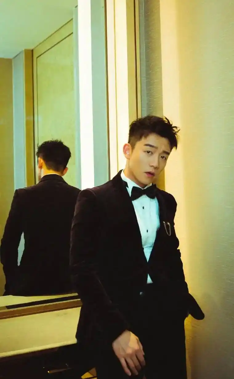 郑恺#奔跑吧 如果有人黑郑恺,那我必将成为郑恺的坚强的后盾 - 兑音