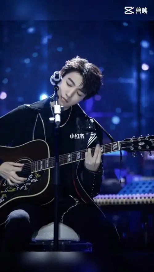 tfboys凯玺源扬帆起每个十年我陪你