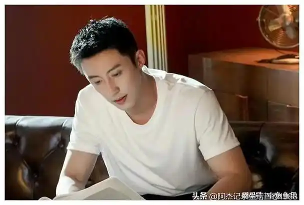 行走的荷尔蒙黄景瑜