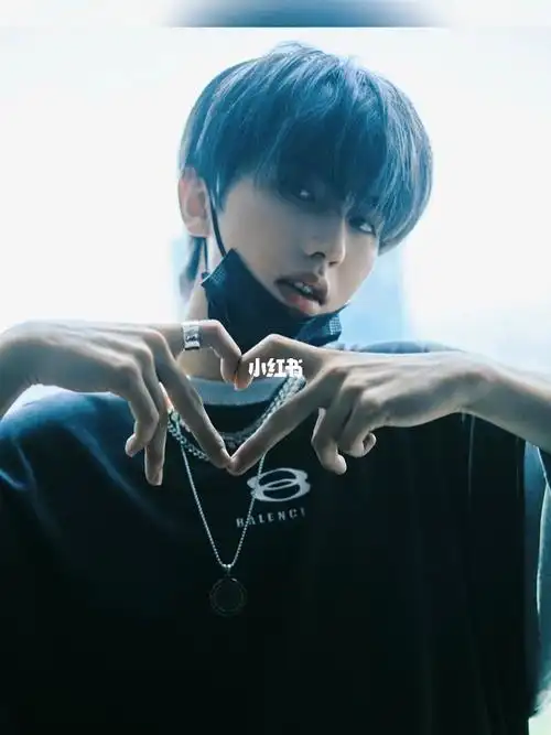 坤式比心蔡pd来了沸腾校园第二期蔡徐坤