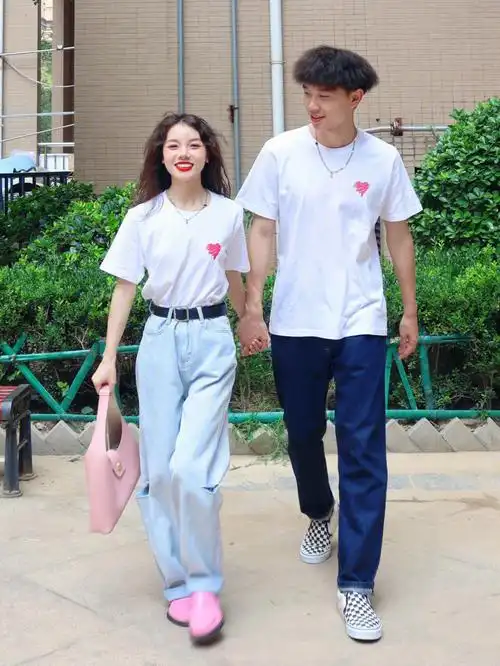 15377183身高差情侣七夕来喽78是心动呀