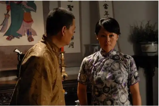 p>王姬,1962年7月20日出生于北京,祖籍陕西西安,毕业于北京人民艺术