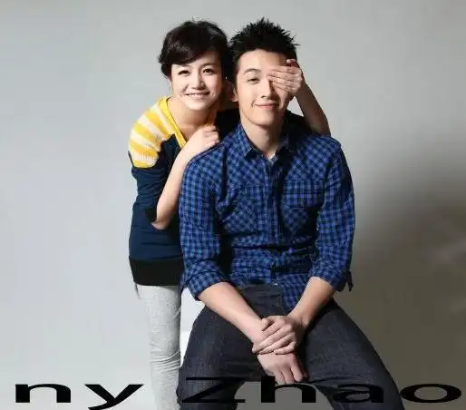 陈妍希柯震东情侣写真照,超配对