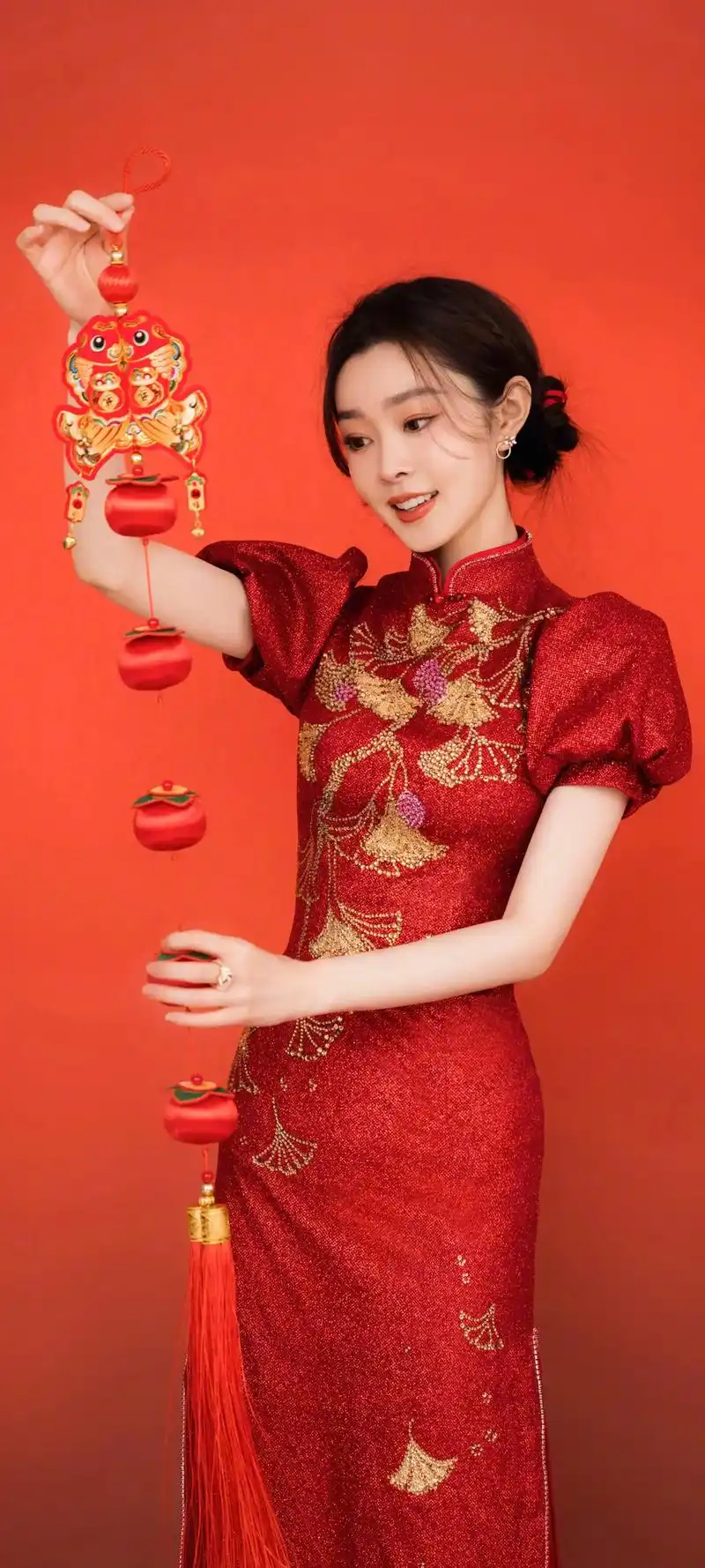 美女系列壁纸~身穿红色旗袍的宋轶