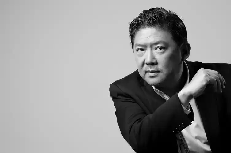 著名指挥家余隆当选美国艺术与科学学院院士