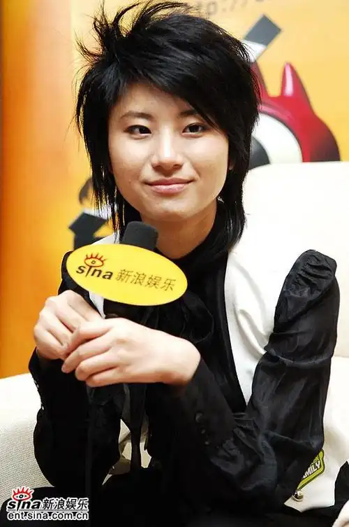 组图:06超女总决赛落幕 尚雯婕接受新浪专访