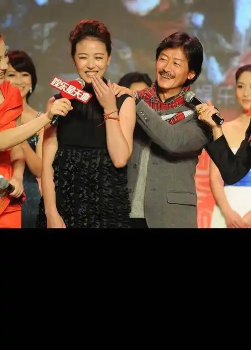 原创周海媚的身材和气质都很好看无修图也美的迷人气场好高级