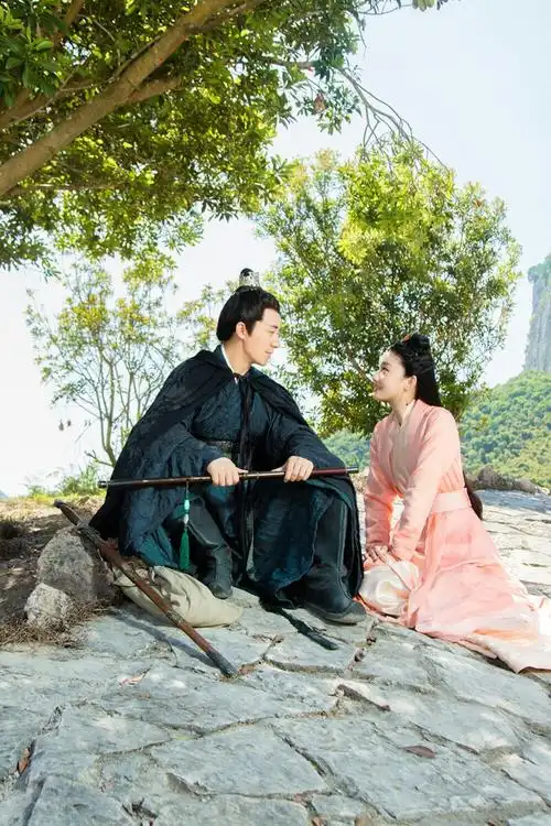 烈火如歌钟离无泪蝶衣