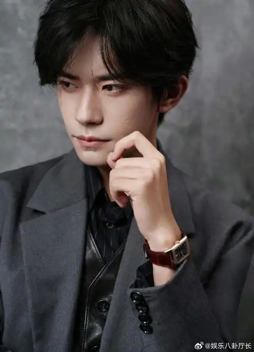 易烊千玺今日活动照片