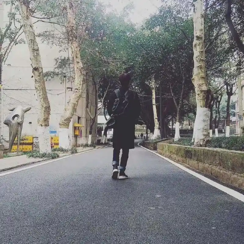 肖战时影 #背影 #肖战顺顺利利 - 抖音