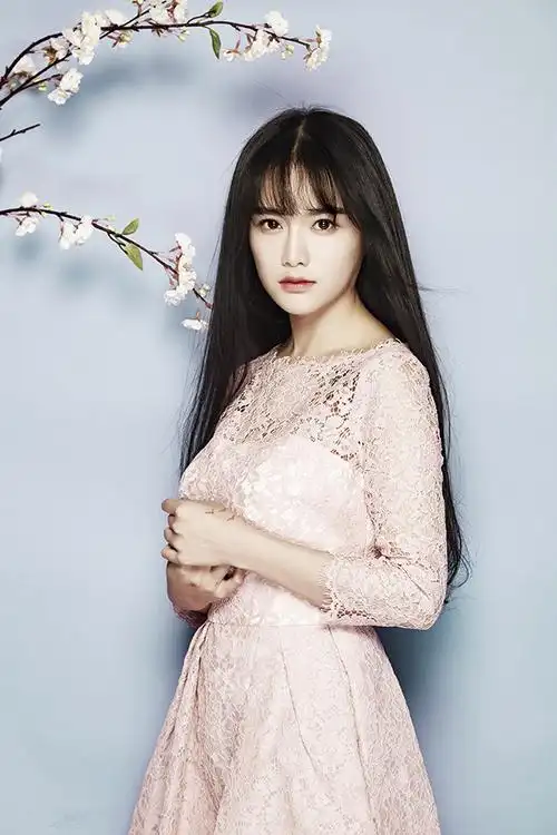 南笙初春写真甜美十足(2/4)