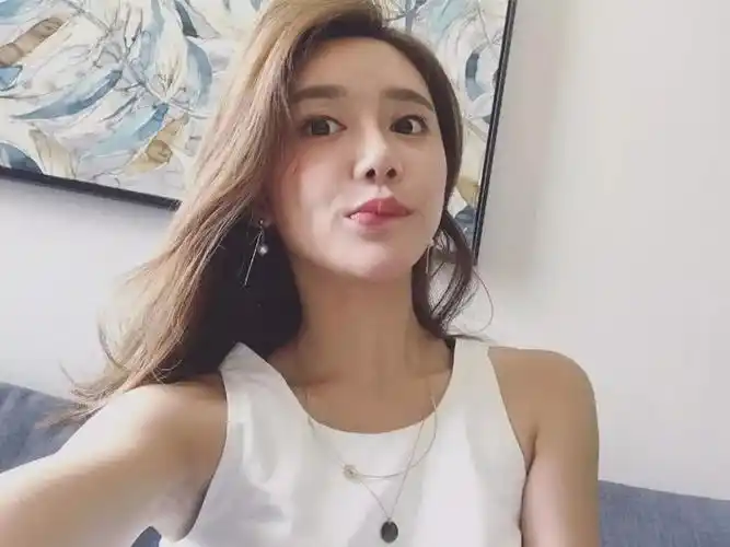 今日妹子图46腾讯体育nba美女主播美娜