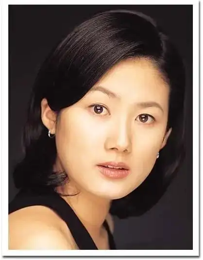 沈银河,韩国一线女明星,长相清纯漂亮,是水泥哥的偶像 - 抖音