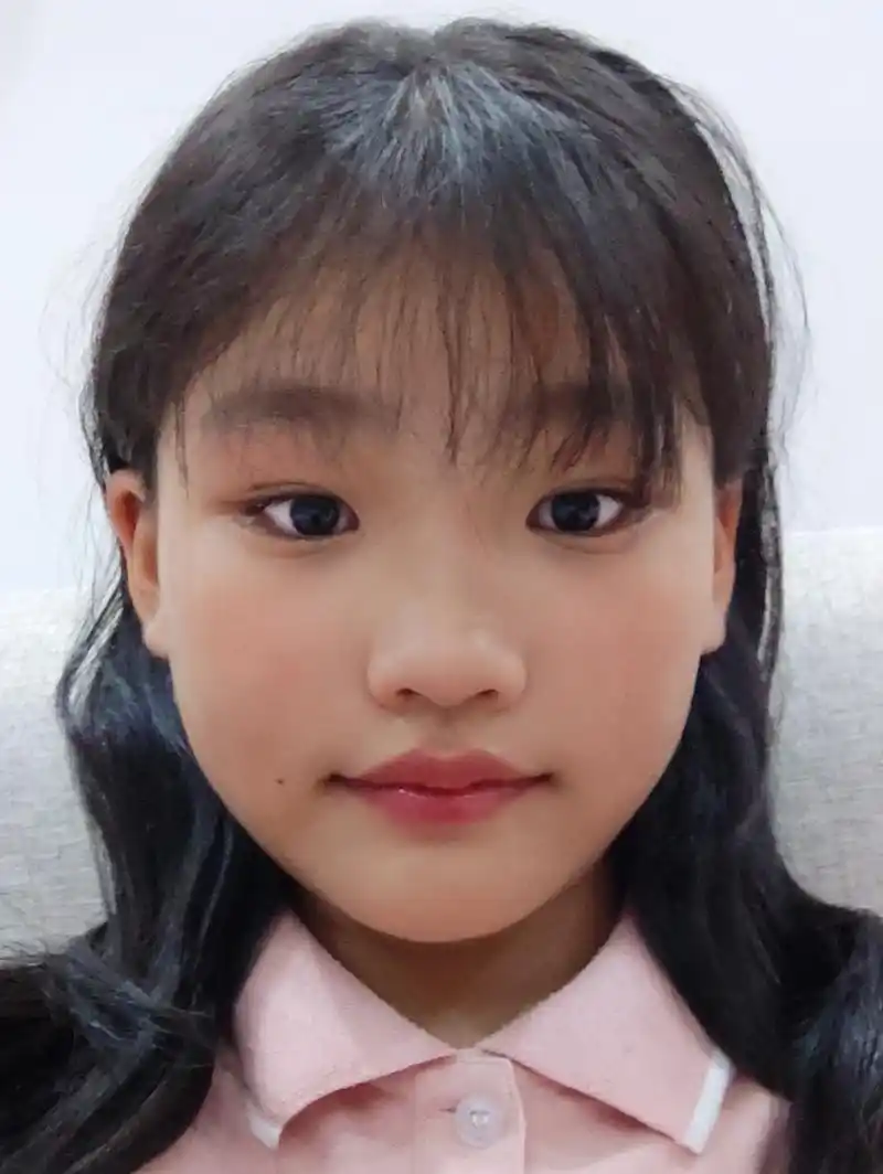 哪个发型适合她?五年级小学生.