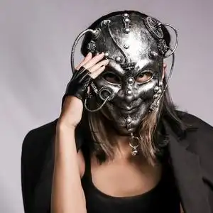 歌手蒙面唱将男女士全脸赛博朋克铆钉年会表演舞台二次元骑士头套
