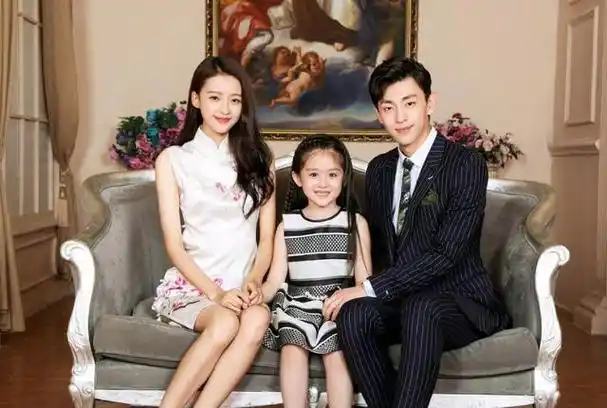 还记得小乐童吗长大后美到出圈难怪孙怡邓伦对她宠爱有加