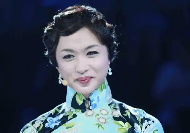 金星为了延长寿命,停止服用药物,如今男性的特征越来越明显_支持_身体