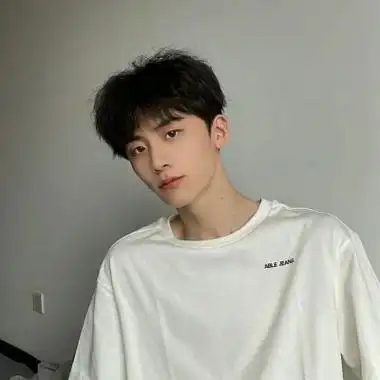 15岁男帅气照片真实照片-男生头像 - 壁纸之家