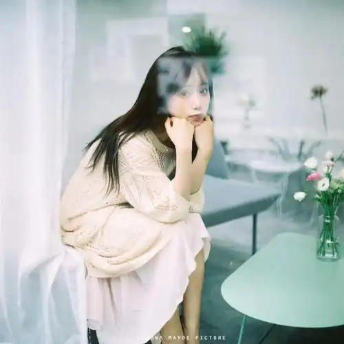 自然纯净乖巧女生森系室内个人写真那些年我们追过的女孩