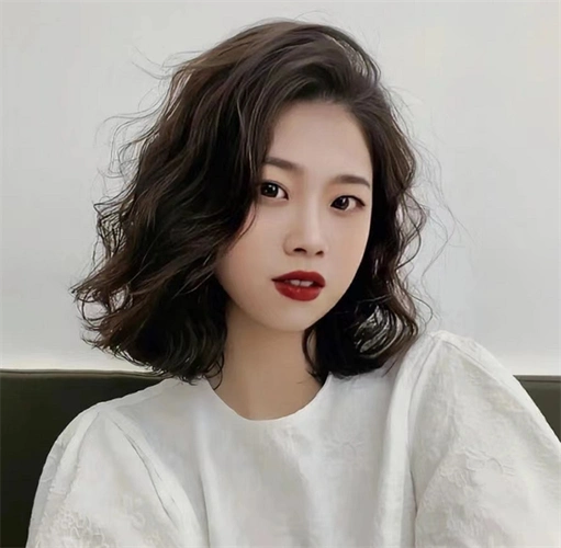 港风永不落幕 复古港风短烫发_女生烫发 - 美发站