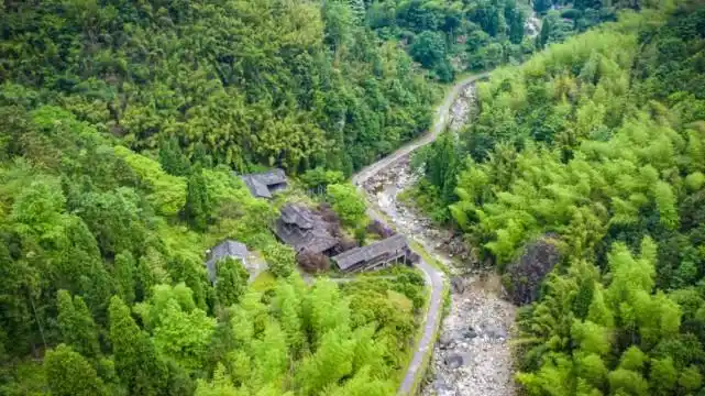 雁荡山"门"景之最,堪称天下第一门,《神雕侠侣》绝情谷取景地