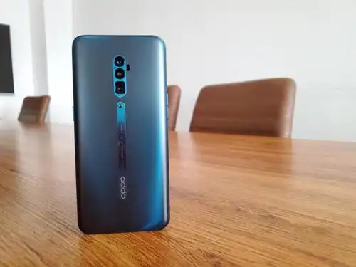 仅拍照强opporeno10倍变焦版游戏实测