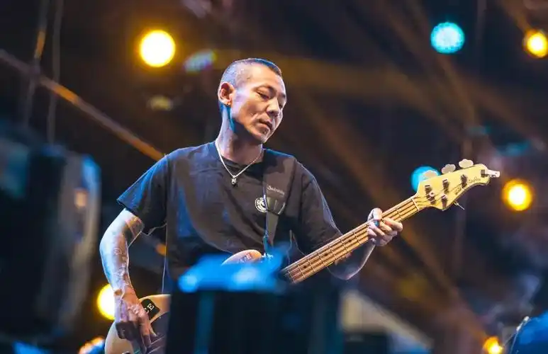 抖断腿!《乐队的夏天》4支超人气乐队空降郑州!