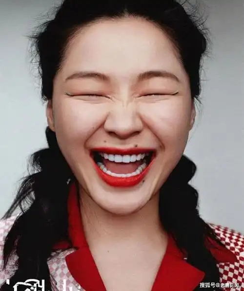 长得这么丑还成了明星,三大最丑女明星为什么活得这么精彩?