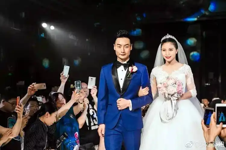 秦凯&何姿明星婚礼在西安举行