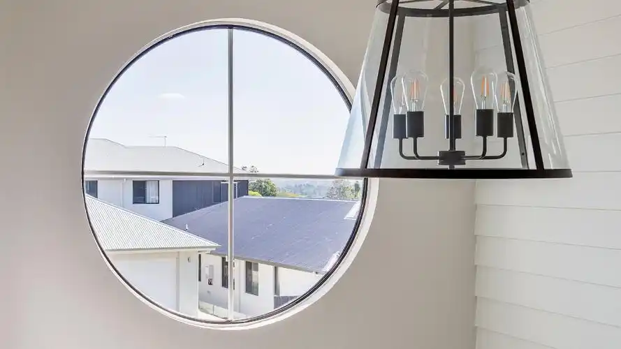 圆形铝型材固定玻璃窗的新设计