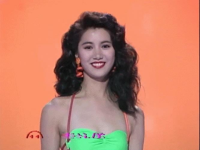 我们叫得上名字的港姐,张曼玉,李嘉欣,袁咏仪,也大多出现在那时,80,90