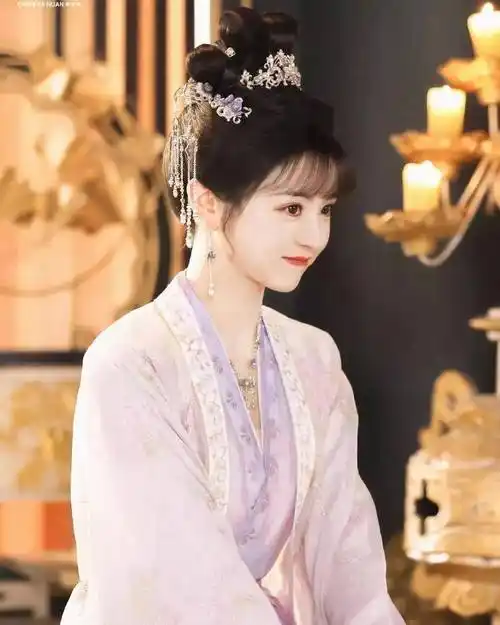 女明星最美古装造型,杨紫的颜淡好仙,姐姐的夕瑶最美!_漂亮_头饰_明兰