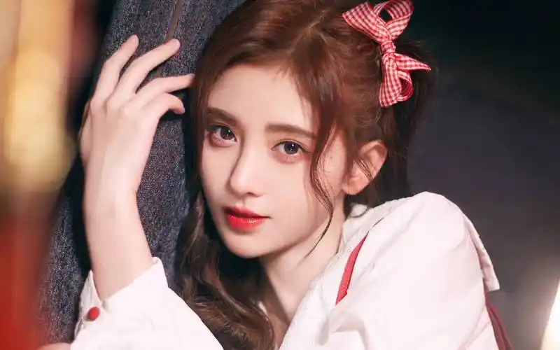 八卦爆料王一博金晨易烊千玺谢娜黄景瑜鞠婧祎