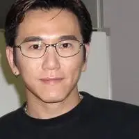 当家小生温兆伦qq头像_幽默帅气的他从不缺失男人味