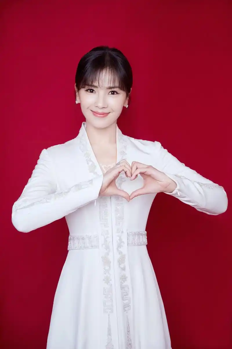 【"刘涛春节不放假"之中国文联春节联欢会】金曲串烧,致敬金庸,带出