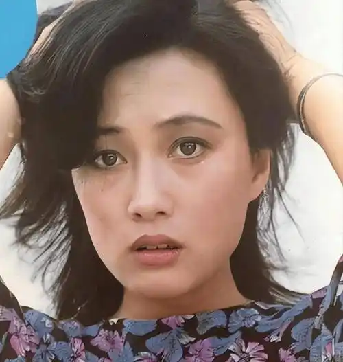 陈锐:80年代红极一时,前妻和现任妻子都是美女演员,现在怎样?