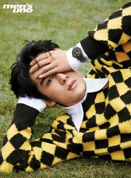 风度封面人物##张新成冬日绿野大片