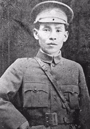 走近巨匠丨话剧皇帝金山拜师上海皇帝杜月笙