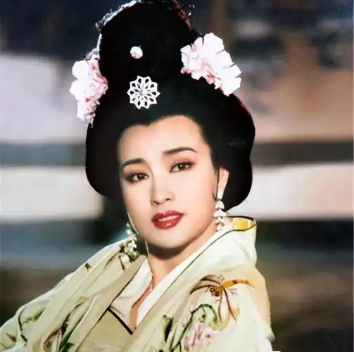 昔日八一厂厂花 被王心刚看好 却被刘晓庆抢角色 如今68岁依然美如花