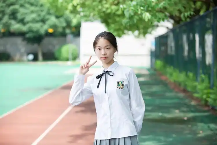 田家炳c169班最美毕业照