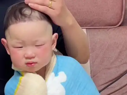 屁桃99祺祺:这…这还没吹呢……就干了?