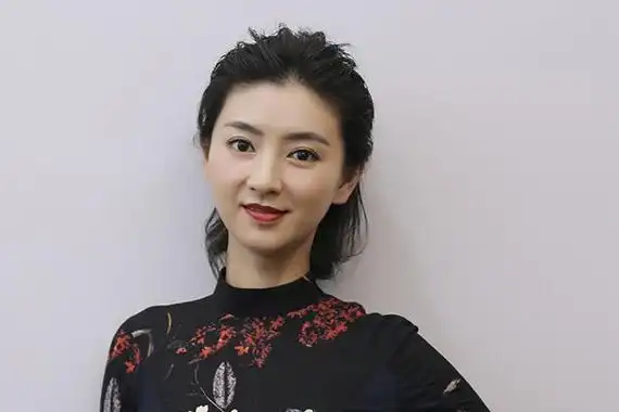 演员斓曦个人资料?